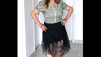 Preview 1 of Six Dog Video - Busty milf MariaOld dance for you