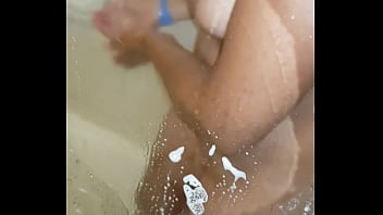 Preview 3 of Usa School 12 Ers Xxx Video King - Ba&ntilde_o sexy