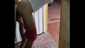 Preview 2 of Mother Bmw - Hermanastra es follada por una buena polla que lastima su co&ntilde_o