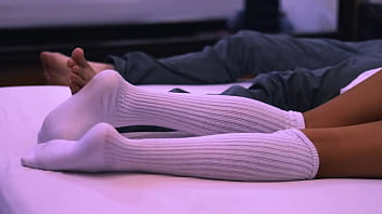 Preview 2 of Ariella Fererra Danny D - Padrastro y la amiga de su hermanastrastra en el motel donde se escaparon a disfrutar de la noche.