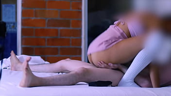 Preview 2 of Asiatic Sex Battle - Hermanastra linda y el compa&ntilde_ero de su hermanastro en el motel donde se escaparon para pasar la noche.