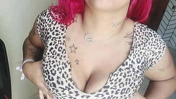 Preview 1 of Cum Asstee - Tava na sala sozinha de sainha resolvi me masturbar-se