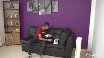 Preview 1 of Xatirenin Islamin Seksi - While trying out his new VR goggles,  his roommate takes advantage and fucks him