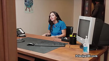 Preview 1 of Aur Hoster - Nurse meets principals big fat dick