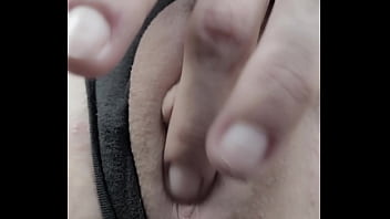 Preview 4 of Sharedall Com - (AMATORIALE) fidanzata si sditalina in Taxi nel tragitto per tornare a casa  e mi invia il video per farmi vedere quanto &egrave_ arrapata