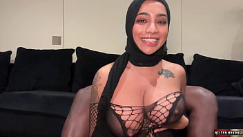 Preview 1 of New Video Hd Xxxx 2018 - Yasmin Khan - CREAMPIE