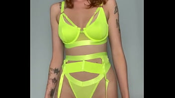 Preview 1 of Woman Upset - 50 retweet and I take of this set ? comment if you like me in this colour ?