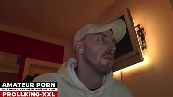 Preview 1 of Fuck Glosbe - 04 - BAD GUY SNIFFER