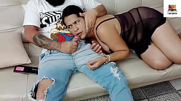 Preview 2 of Vieux Travesti - mi hermanastra me chupa la verga mientras estamos solos