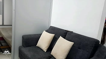 Preview 1 of Jacks Pov 10 - MORENA LATINA CALIENTE CHUPA MI GRAN VERGA Y LA FOLLO EN CUATRO EN EL SOFA. PARTE 1
