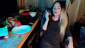 Preview 2 of Robben Pon - beautiful mistress smoking