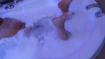 Preview 1 of Xnxx Sex Vodeos - My friend&#039_s beautiful wife enjoys the jacuzzi in the motel before fucking her,  she loves cock