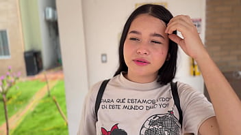 Preview 1 of Piss Drinking Forced - Linda latina se encuentra perdida lejos de casa y le pide ayuda a desconocido pero este la ayuda a cambio de una dura follada.