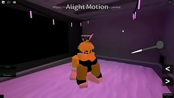 Preview 1 of Braze Mom - Follando a una Conejita Noob Sexy en un Condo de Roblox
