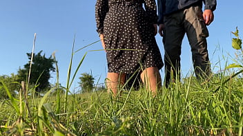 Preview 4 of Vibeos Xxxx Com - Sexy MILF with a huge ass in a dress bends over deeply so you can see her pissing in nature