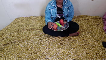 Preview 1 of Cumming On Her Thigh - Indian college girlfriend was first time painfull anal fucking and she was first time sex with boyfriend in clear Hindi audio