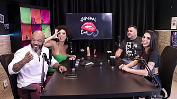 Preview 4 of Big Breast Wife Compilation - EU E MINHA RAINHA (PALOMA E ANDRE) NO SENSUALCAST - PARTE 1