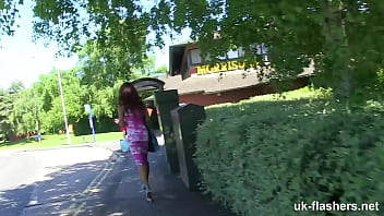 Preview 1 of Videos Nxxz - Ebony Kiki Minaj Flashing her Pussy in Public for UK-Flashers