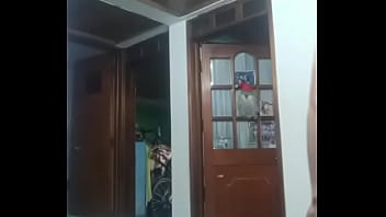 Preview 4 of Pashto Video Sexys - Hetero enga&ntilde_ado desnudo por la casa