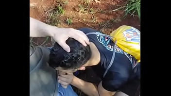 Preview 1 of Xxx Www Pood - Moleque de Foz do Igua&ccedil_u me levou no mato