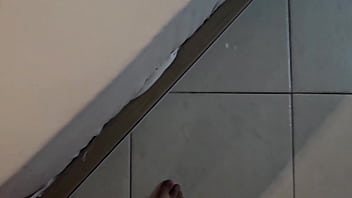 Preview 4 of New X Chaina - loira Casada fudendo com desconhecido e chamando marido de corno e fazendo sinal de chifre