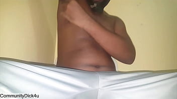 Preview 2 of Xxx Italiennes - shaving my armpits. Communitydick4U