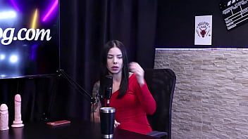 Preview 3 of Sany Leone 3x - Gostava de ficar dando a buceta,  ent&atilde_o come&ccedil_ou como Garota de Programa,  e a Monica Lima deu pra 30 em uma noite - Dieni Ga&uacute_cha (SHEER/RED)