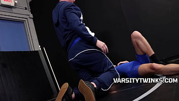 Preview 1 of Ledis Hoy - An Anal For The Team