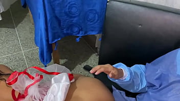 Preview 3 of Xnxx Video Hd 2018 - mi bella hijastra es enfermera y me hago el enfermo para que ella me atienda me vea desnudo y le den ganas de coger conmigo