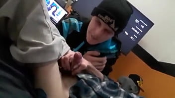 Preview 4 of Vucilpsex Do - Good buddy sucks me off and takes my load