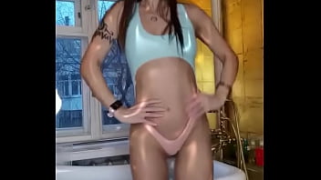 Preview 2 of Karachi Paistan - hermoso baile de una mujer
