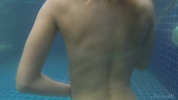 Preview 4 of 3d Futa Video Game - Blonde Pool Babe Wendy Swimming Nude Under Water