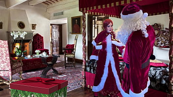 Preview 1 of Morning Sexiese Wife - Granny Carmen Claus: My Fun Holiday Tryst Dulling &amp_ Creampie!