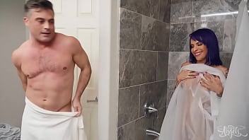 Preview 1 of Bd Xxvdio - After Taking A Shower Foxxy Does Her Laundry Not Knowing Her Sister&#039_s Husband Lance Hart Is Watching Her - TRANS ANGELS