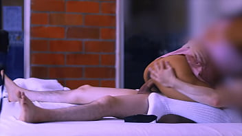 Preview 1 of Samol Doy Big Girl Xxx Viodes - Madrastra y el compa&ntilde_ero de su hermanastrastro en el motel en el que se escaparon a vivir su aventura.