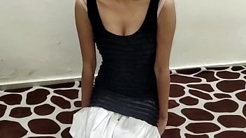 Preview 1 of Mom Meesge - Desi Indian girl ko chocolate dekar first time step brother ne choda with Hindi audio