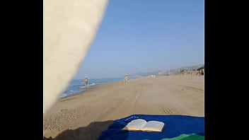 Preview 1 of Asion Xxx Video - Vamos a tomar el sol,  &iquest_Me aplicas bloqueador? ??️??...#playa #verano #Miercoles #toples #bikini #...