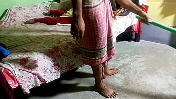 Preview 1 of Canara Loss Xxx Bideos - Nokar ne Porn Dekh rhi Malkin Ko Pela - Fucking my mistress