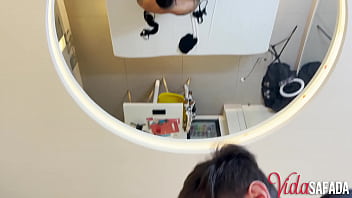 Preview 4 of Pregnant Lesbians Xxxvideo - Reencontro com Maicky dotado,  ela adora sentar no pau gigante dele enquanto eu s&oacute_ observo.