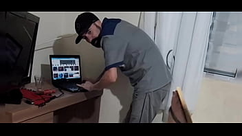 Preview 3 of Bbw Colege - Exclusivo! Dona de casa recebeu eletrecista safado sozinha,  veja o que aconteceu!