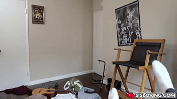 Preview 1 of Sprank Pussy - Valentina Nappi show Eliza Ibarra that men will do anything for you if you give them a little something first