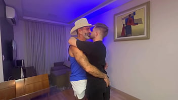 Preview 1 of Miriam Giovanelli Sex - Cheguei com tudo e o foda come&ccedil_ou sem enrola&ccedil_&atilde_o!