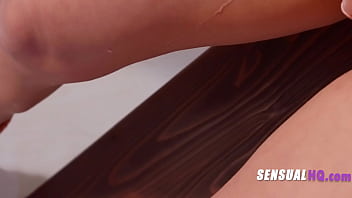 Preview 2 of Nuw Wwxxx3 - Slipped On Her Squirt