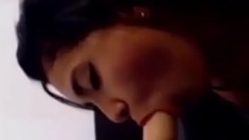 Preview 3 of 18x Porn Com - pendeja hermosa me chupa la pija en mi camioneta
