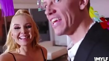 Preview 2 of Brazzes All - StepMoms Midnight Kiss0.mp4