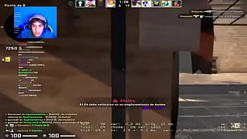 Preview 4 of Indian Bojpuri Sex - JUGANDO CSGO CON LAS PATAS