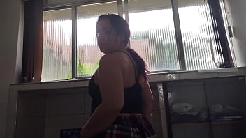Preview 1 of Wrestle Mom - Ou o futebol ou a minha bunda?