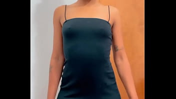 Preview 1 of Old Pusy Xx - O que voc&ecirc_ viu primeiro?comentem.Muito RT pra essa preta gostosa?Clica no ️
