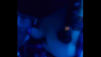 Preview 2 of Mian Khalifa Xvideos - Sharon dando una rica mamada de verga,  facial garganta profunda mexicana chupando verga y huevos a su esposo,  chichona muestra sus pezones perforados y si piercing es muy sexy panocha y tetas con pier