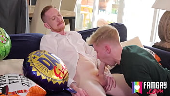 Preview 2 of Seachhijap Rusia - What I Really Want Brody Kayman ,  Zacc Andrews